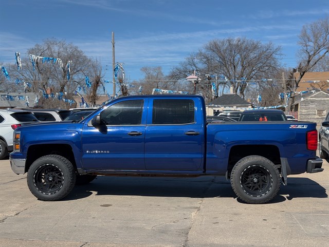 Chevrolet Silverado photo 11