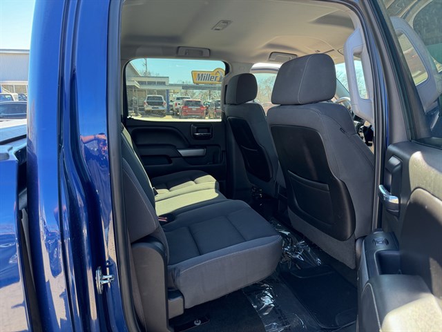 Chevrolet Silverado photo 15