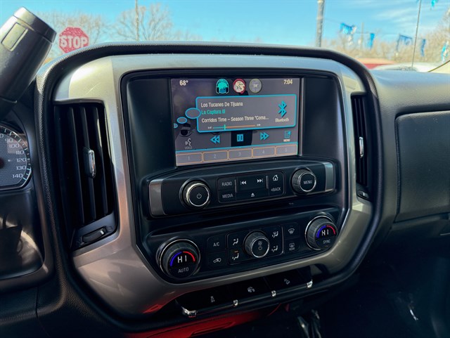 Chevrolet Silverado photo 7