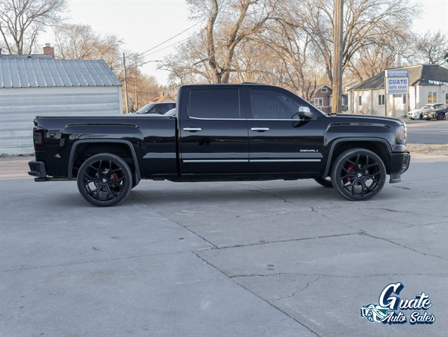 GMC Sierra photo 13