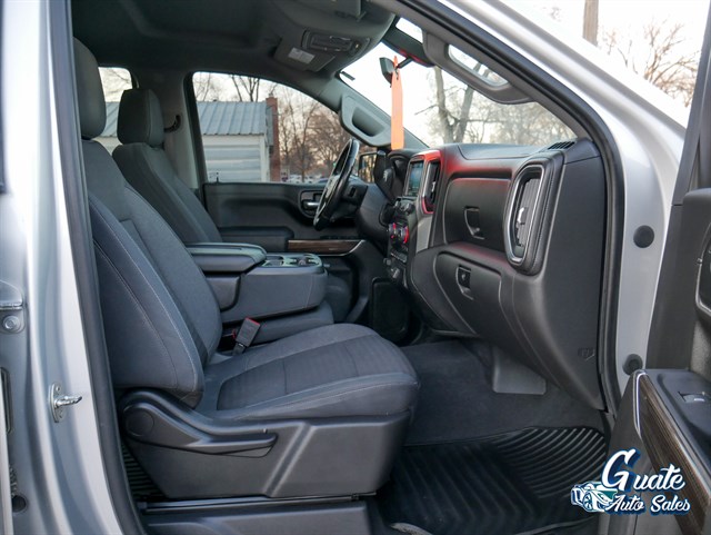 Chevrolet Silverado photo 16