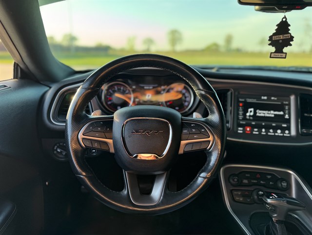 Dodge Challenger photo 6