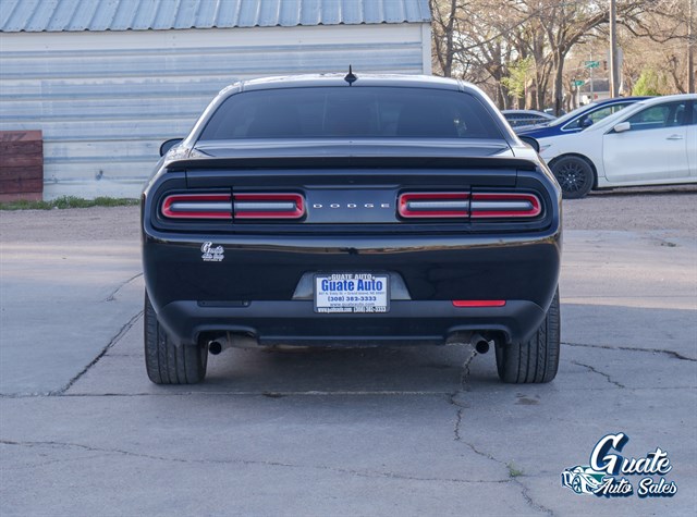 Dodge Challenger photo 10