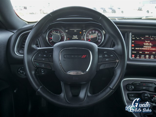 Dodge Challenger photo 6