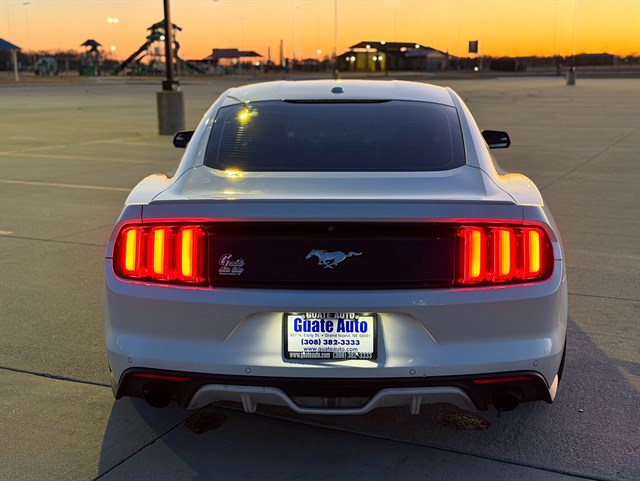 Ford Mustang photo 11