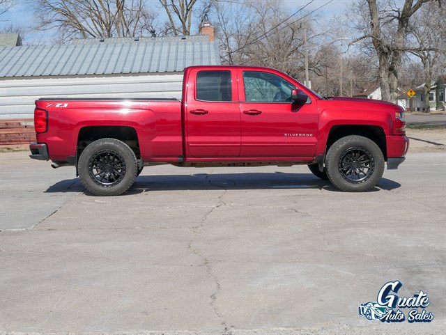 Chevrolet Silverado photo 14