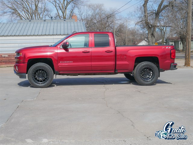 Chevrolet Silverado photo 4