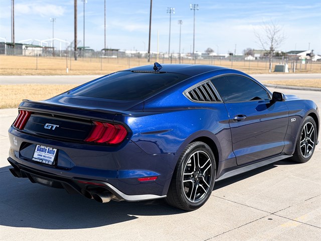 Ford Mustang photo 7