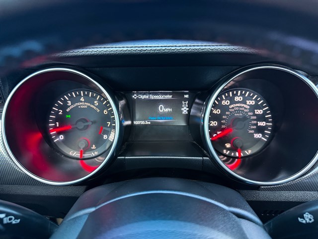Ford Mustang photo 10