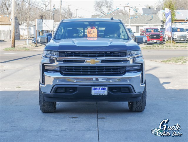 Chevrolet Silverado photo 2