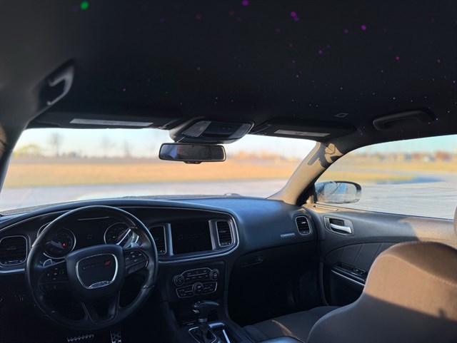 Dodge Charger photo 5