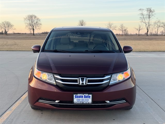 Honda Odyssey photo 2