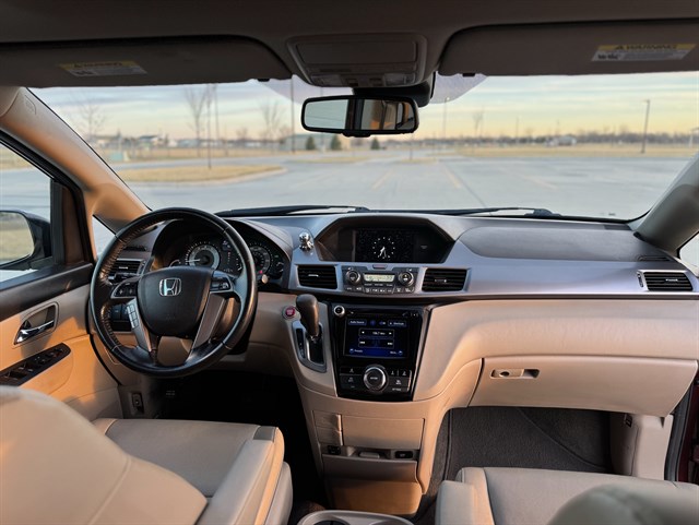 Honda Odyssey photo 5