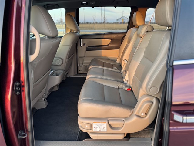 Honda Odyssey photo 13