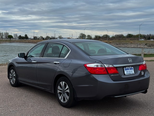 Honda Accord photo 14