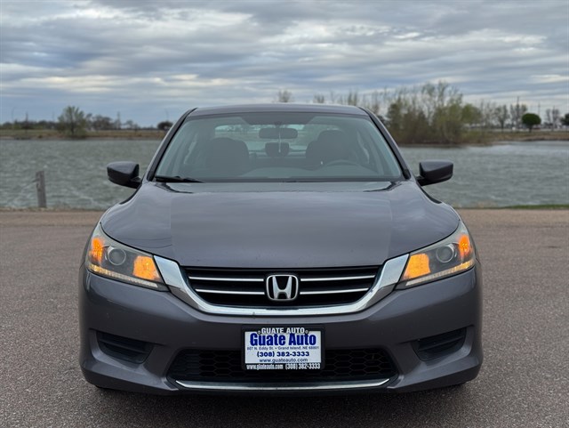 Honda Accord photo 2