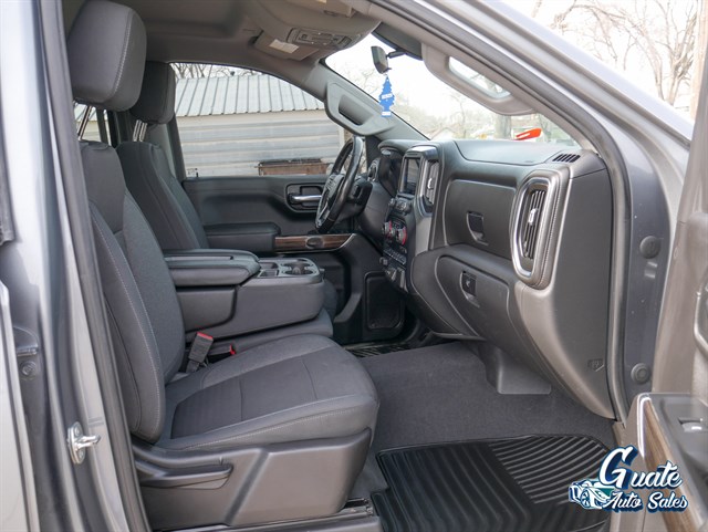 Chevrolet Silverado photo 16