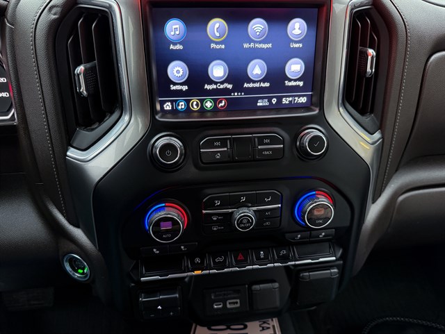 Chevrolet Silverado photo 8