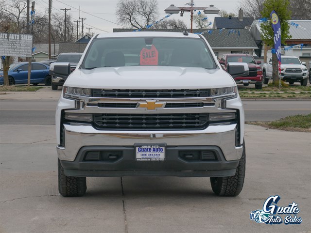 Chevrolet Silverado photo 2