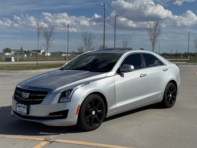 Cadillac ATS photo 3