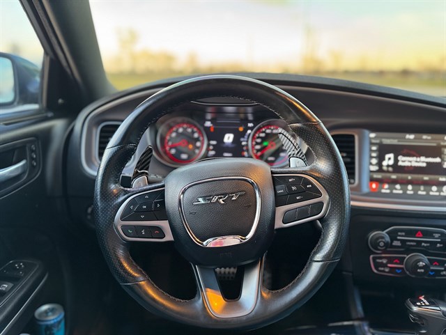 Dodge Charger photo 6
