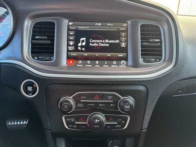 Dodge Charger photo 8