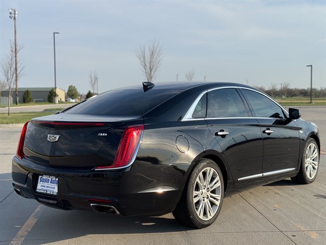 Cadillac XTS photo 14