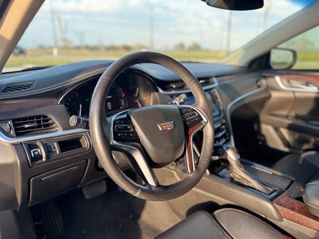 Cadillac XTS photo 4