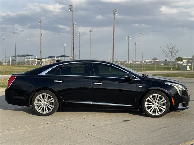 Cadillac XTS photo 17