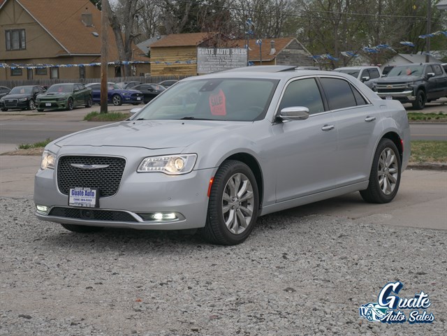 Chrysler 300 photo 3