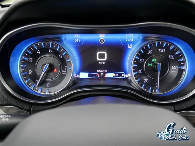 Chrysler 300 photo 7
