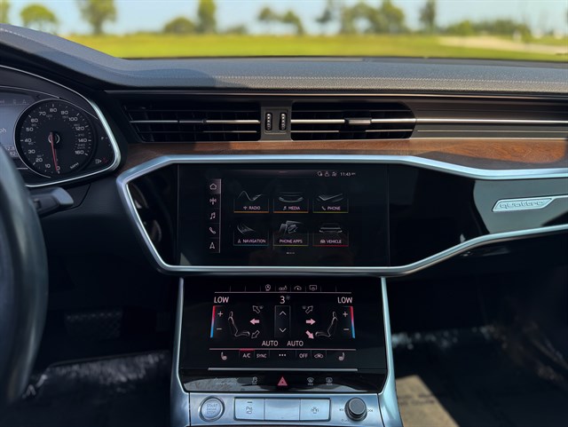Audi A6 photo 10