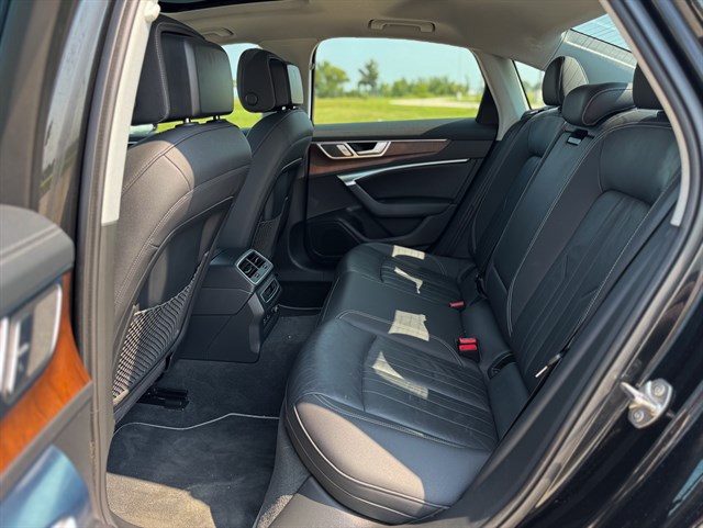 Audi A6 photo 16
