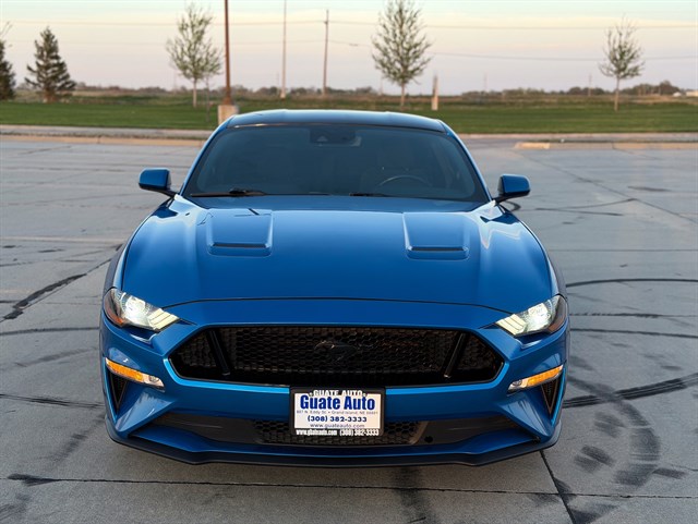Ford Mustang photo 3