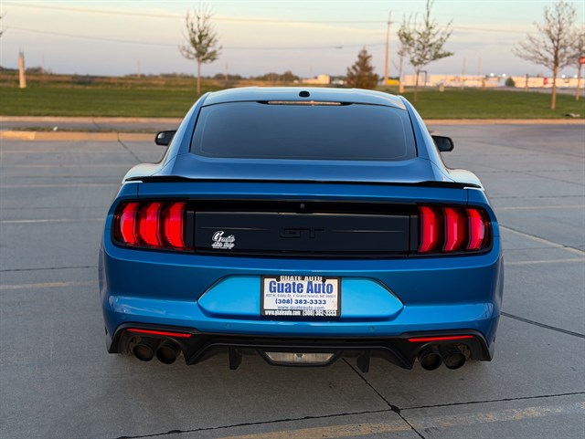 Ford Mustang photo 7
