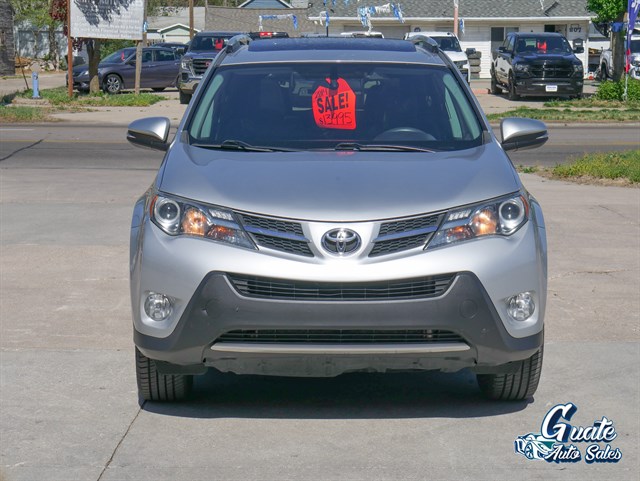 Toyota RAV4 photo 2