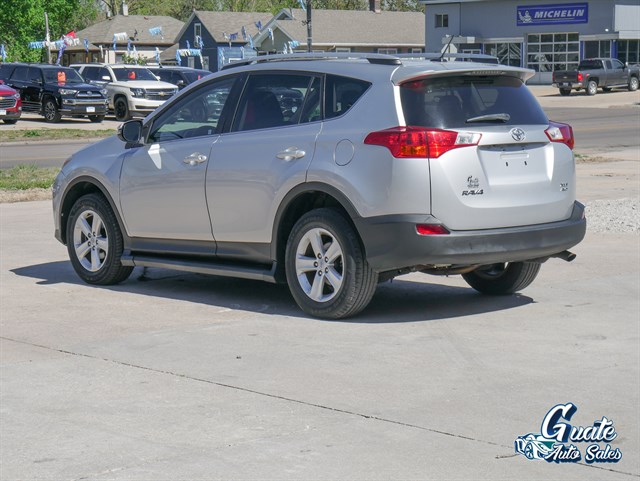 Toyota RAV4 photo 12