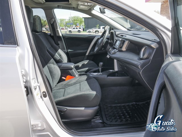 Toyota RAV4 photo 18