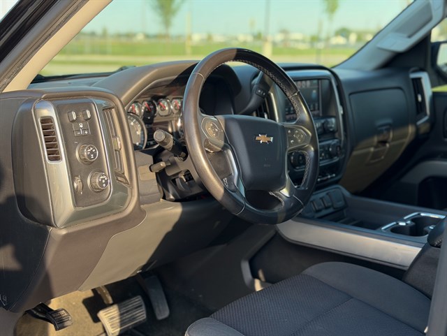 Chevrolet Silverado photo 4