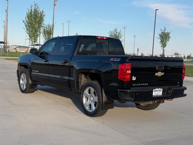 Chevrolet Silverado photo 14