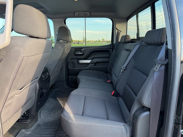Chevrolet Silverado photo 11