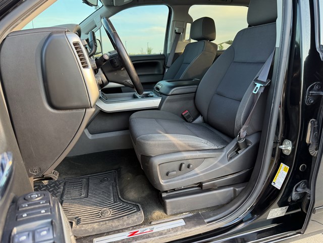 Chevrolet Silverado photo 10