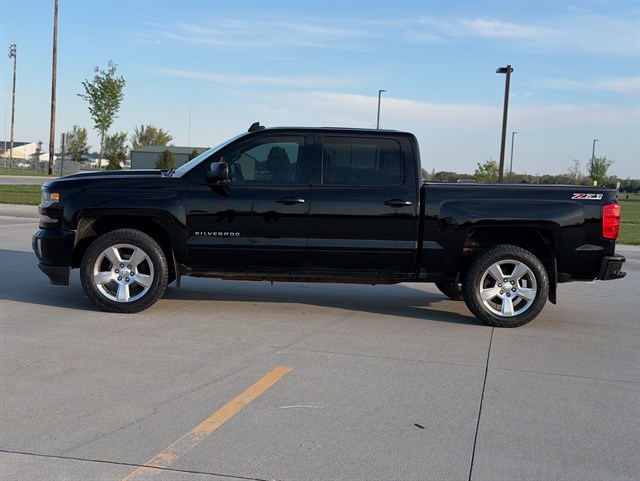 Chevrolet Silverado photo 13