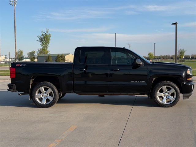 Chevrolet Silverado photo 19