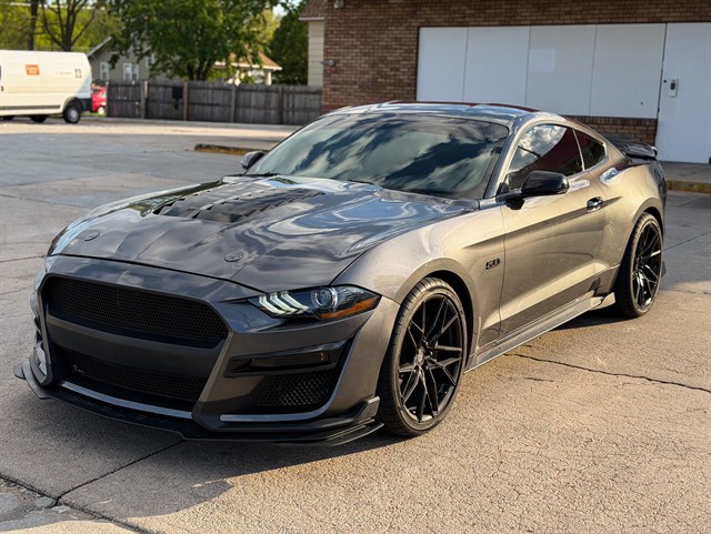 Ford Mustang photo 15