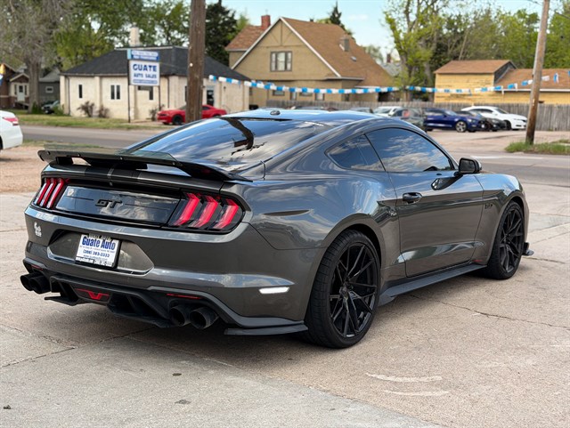 Ford Mustang photo 8