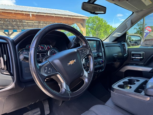Chevrolet Silverado photo 4