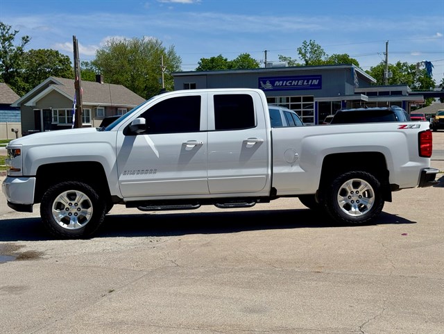 Chevrolet Silverado photo 14