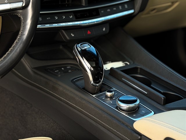 Cadillac CT5 photo 14