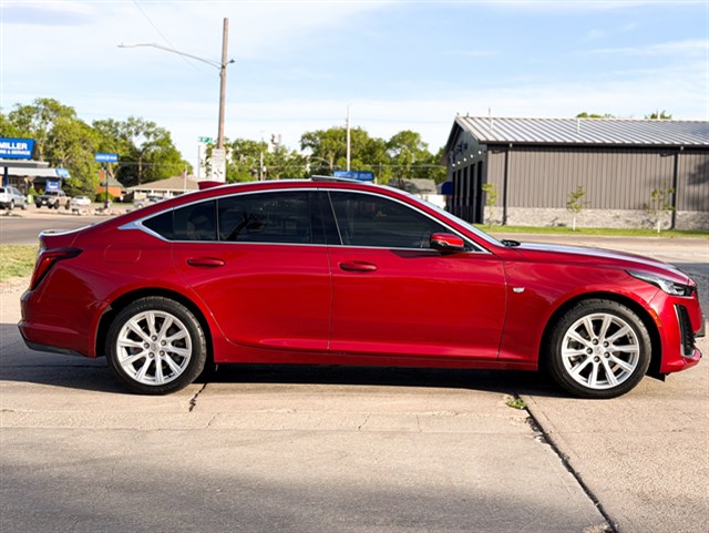Cadillac CT5 photo 17